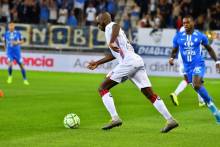 Jonathan Rivierez et les Caennais s'inclinent sur la pelouse du Stade des Alpes face à Grenoble (1-0) (Crédit GF38 - Julien Diaféria)