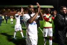 Jonathan Rivierez et les Caennais remercient les supporters après cette victoire (0-1) sur la pelouse du FC Chambly hier soir