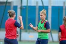 Alizée Leroty et les seniors du Stade Malherbe Caen affrontent les U19 de l'EA Guingamp dimanche en fin de matinée