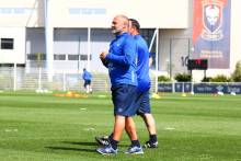 Pascal Dupraz et sont staff vont pouvoir profiter de la semaine pour préparer le déplacement sur la pelouse de Valenciennes