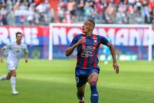 Yacine Bammou est le premier joueur du mois Künkel de cette saison 2020 / 2021 de Ligue 2 BKT