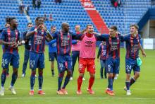 La joie des joueurs du Stade Malherbe Caen qui restent invaincus à domicile après deux victoires et un match nul