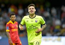 Le maillot de Jessy Deminguet, buteur face à Rodez sera mis en vente à la boutique officielle du Stade Malherbe Caen © Cédric Meravilles