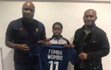 Le jeune Nicolas Fomba Wambo aux côtés de son papa et de Djibi Diao