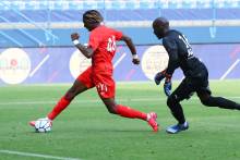 Kelian Nsona a devancé Yohann Thuram pour doubler la mise quelques minutes après l'ouverture du score de Yacine Bammou