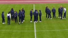 Les U19 du SM Caen sur la pelouse du stade de Coutances juste avant le match amical face au FC Lorient (Samedi 10/04/2021)